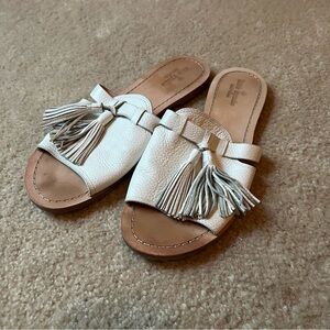 KATE SPADE NEW YORK Women's white Leather Tassled Coby Slides Size 10